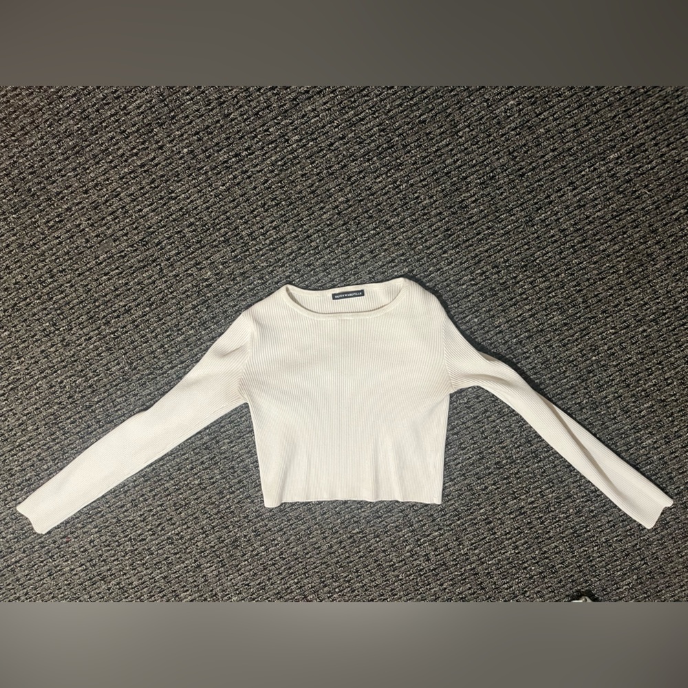 Ripped Cropped white long sleeve